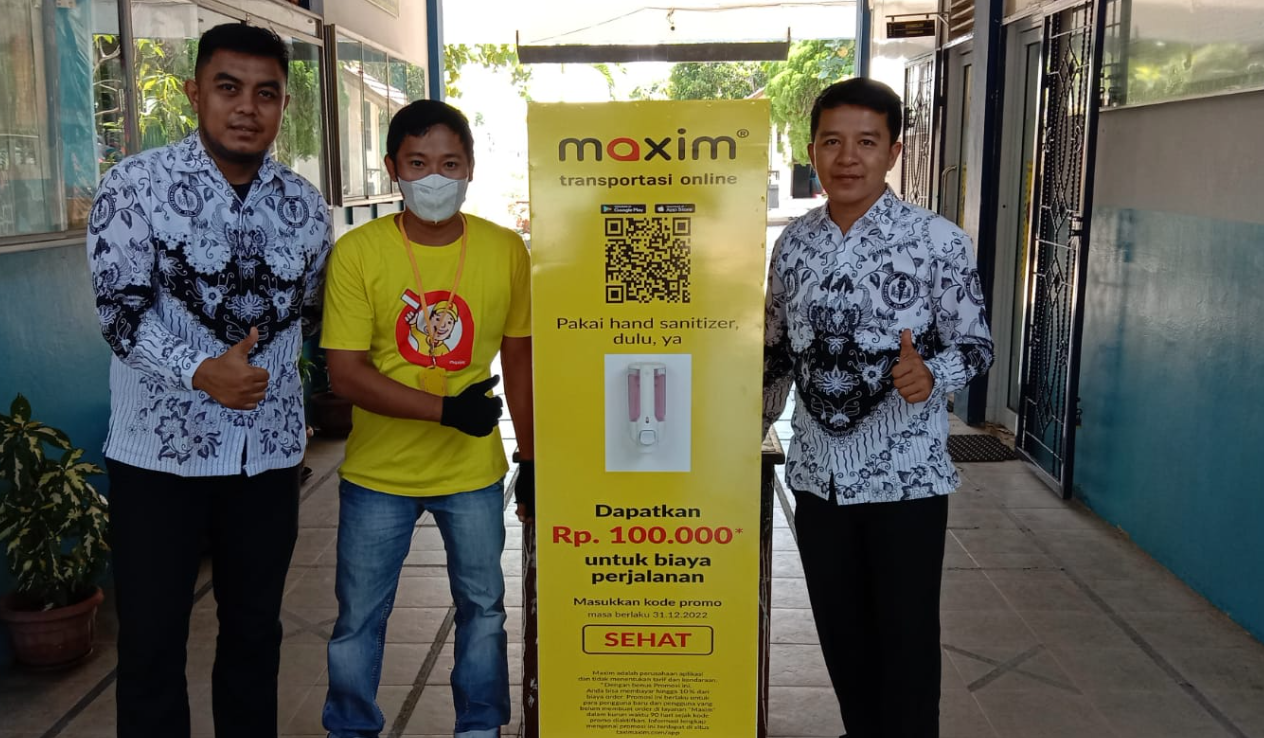 Wujudkan Lingkungan Belajar Yang Sehat, Maxim Duri Bagikan Hand Sanitizer Ke Beberapa Sekolah